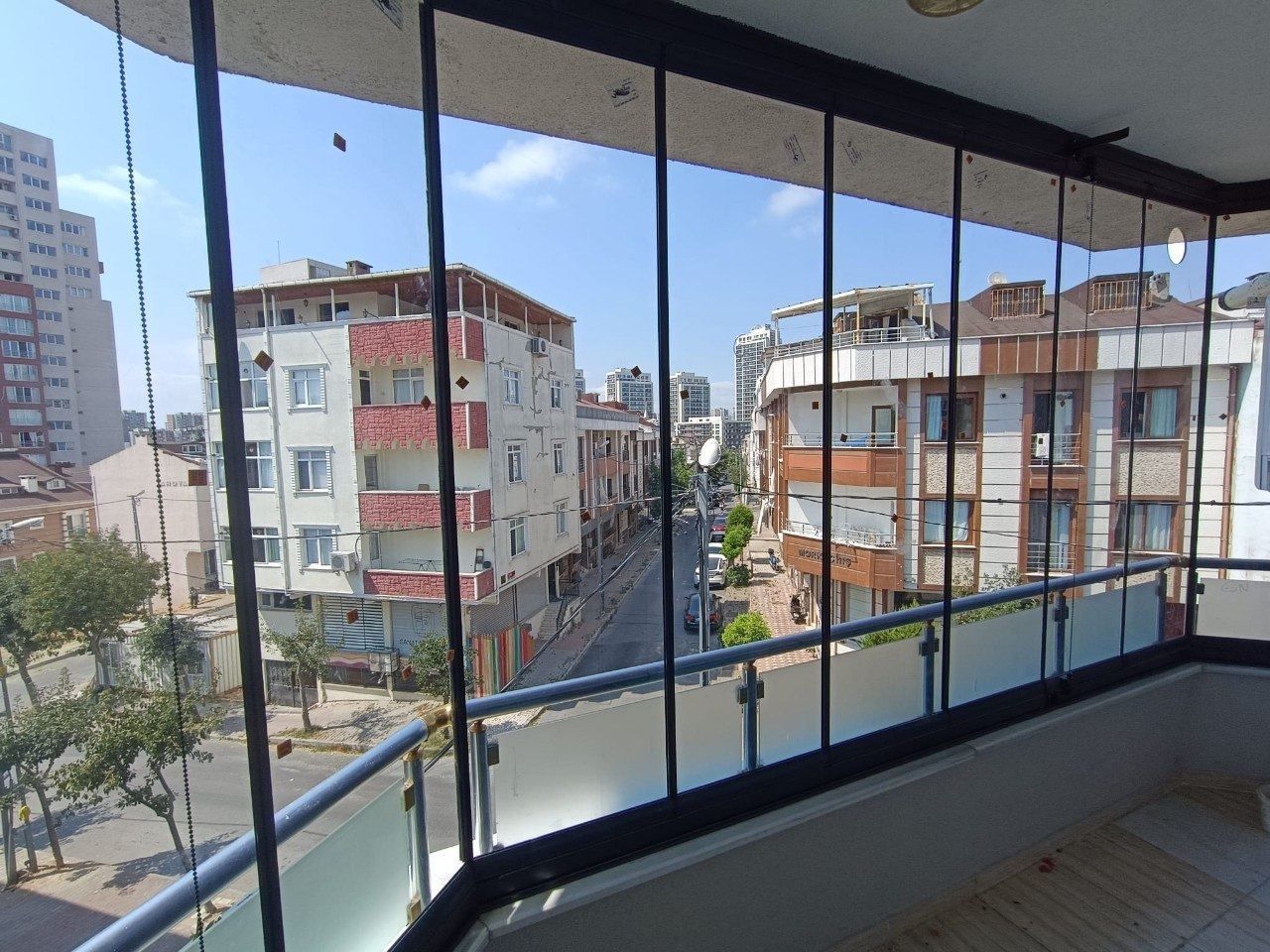 Cam Balkon